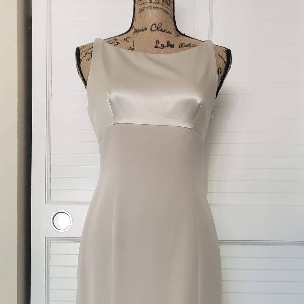 Like New Tahari Dress/Gown - Available for local pickup in Vancouver, WA
